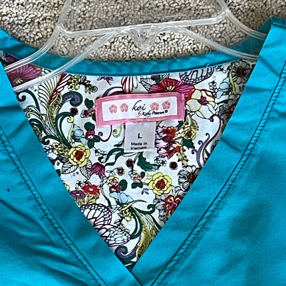 L Koi Turquoise Scrub Top with Tie